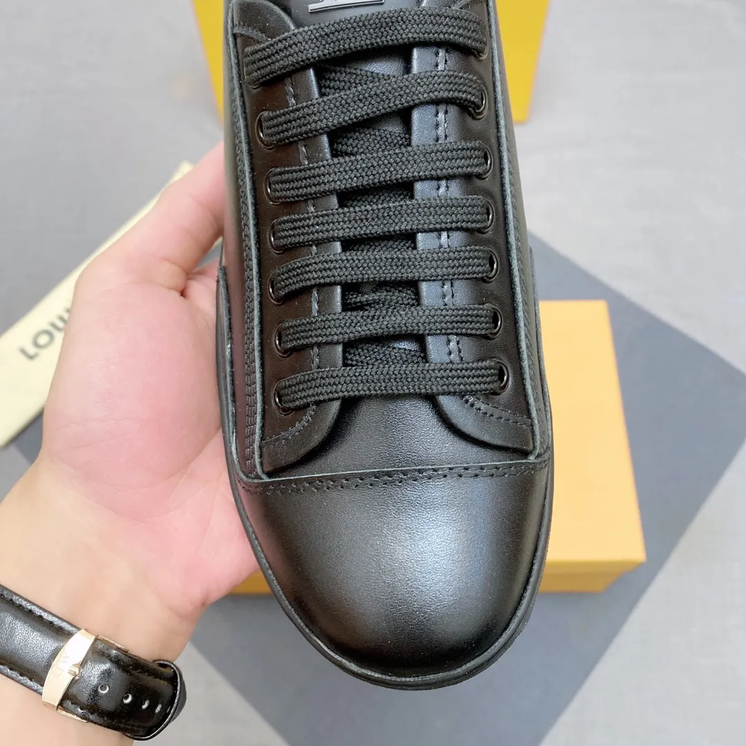 p380🇮🇹🇮🇹LV🔍🔍Men's 🚹Classic series counters are on sale simultaneously, code number: 38-44, 🇮🇹Italian imported cowhide lining + original special materials, completely 1⃣️ Than 1⃣️Reproduction🇮🇹💪Sole: The original sole is specially provided by the original factory. The exclusive movable molded sole is super comfortable. ⚠The original factory follows the order, 🔍🔍high quality, you can go in and out of the counter at will, welcome to compare. No. 019